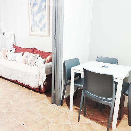 Apartament Under The Rock Of Acropolis By Yha Ateny Zewnętrze zdjęcie