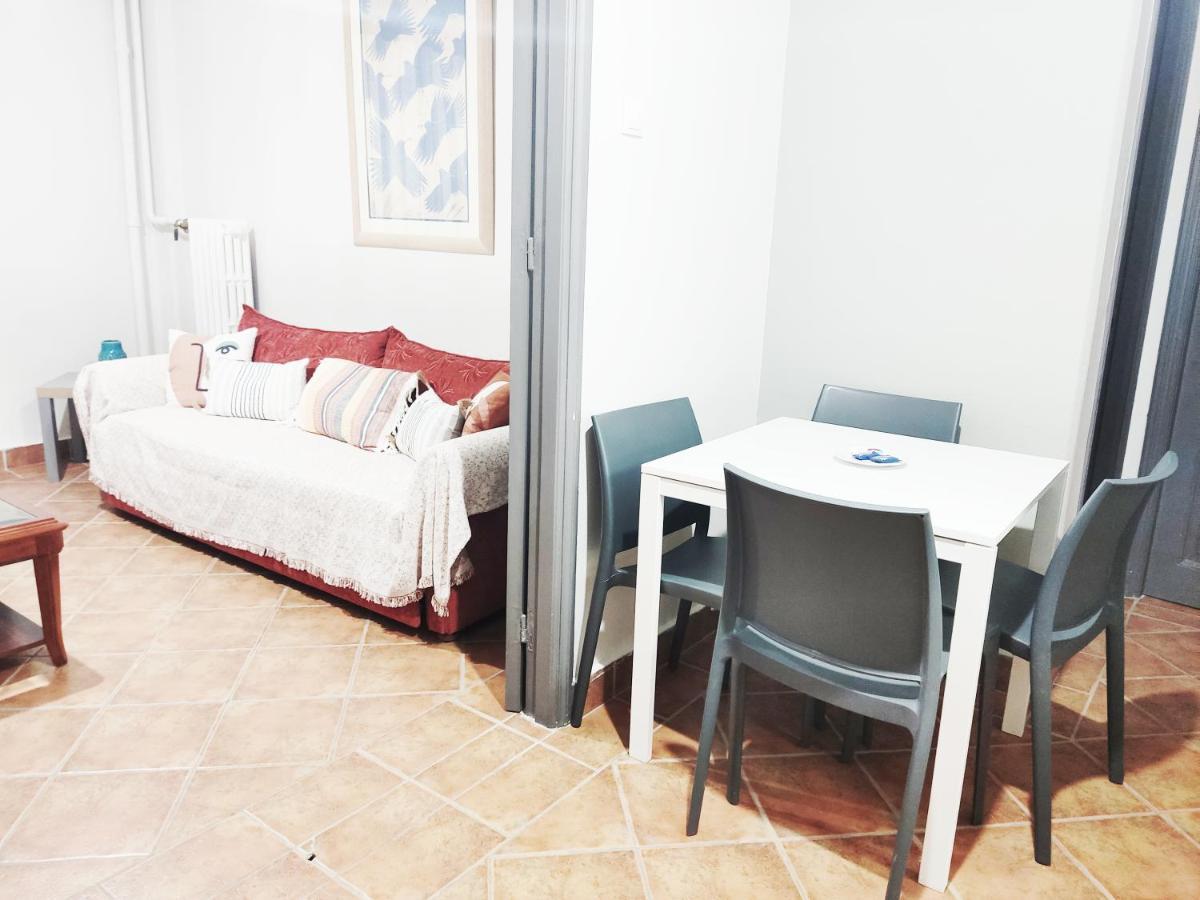 Apartament Under The Rock Of Acropolis By Yha Ateny Zewnętrze zdjęcie