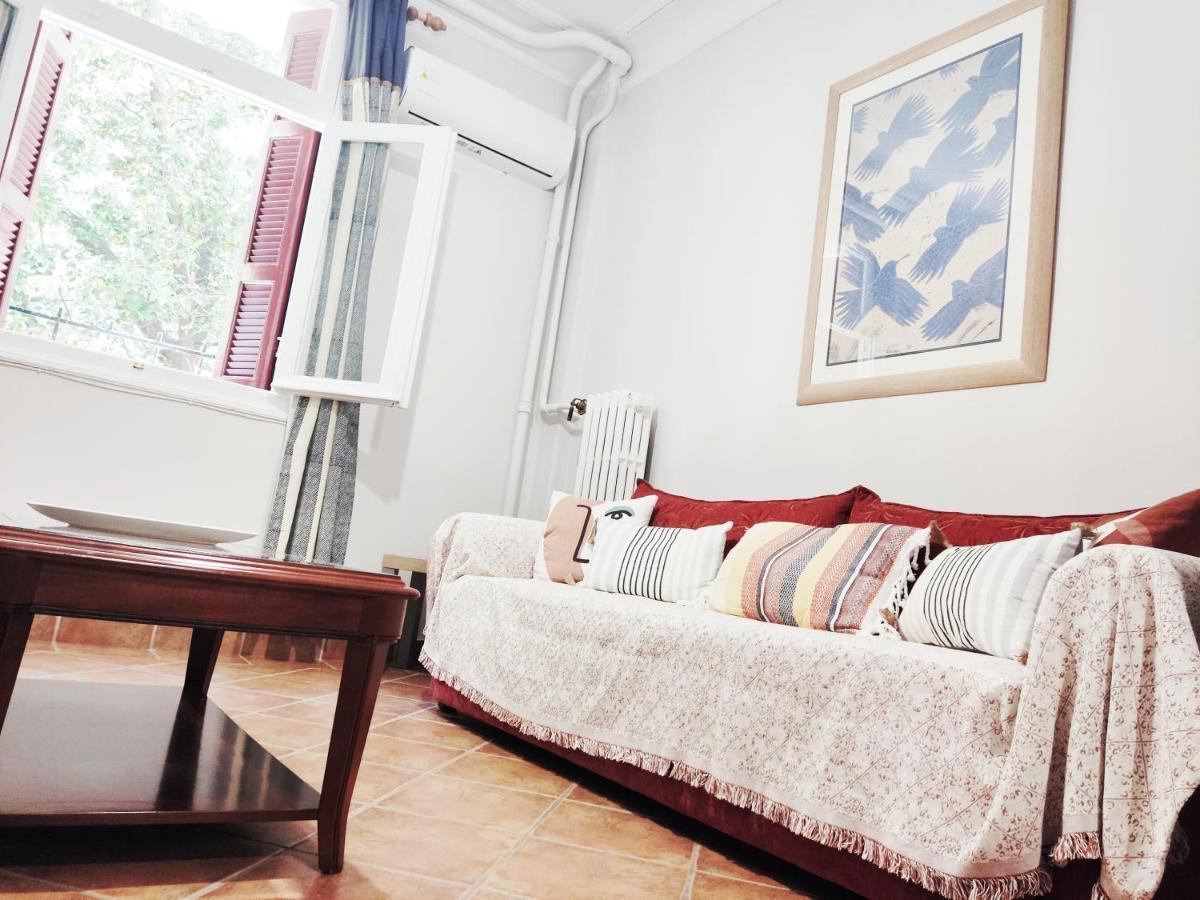 Apartament Under The Rock Of Acropolis By Yha Ateny Zewnętrze zdjęcie